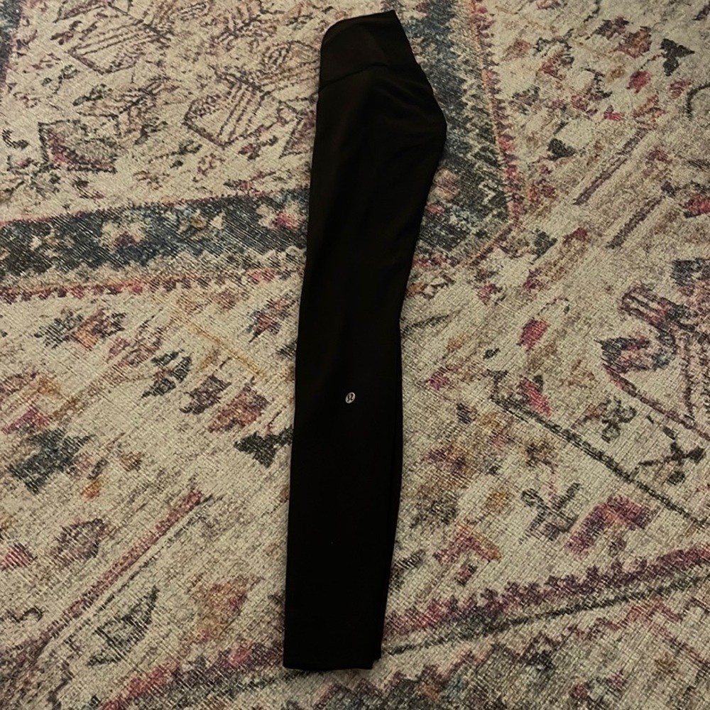 Lululemon brand new wonder trains